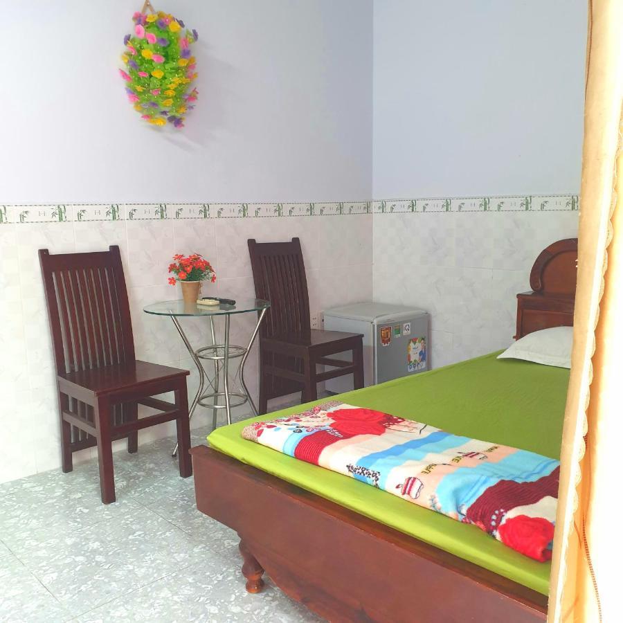 Thuy Hang Motel Лонг Хай Екстериор снимка