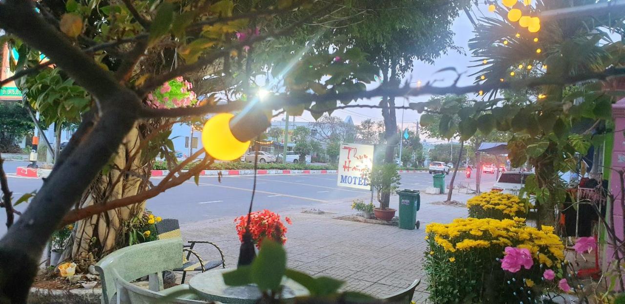 Thuy Hang Motel Лонг Хай Екстериор снимка